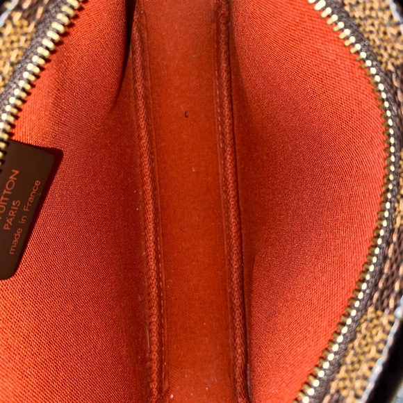 Authentic Louis Vuitton pochette - Picture 11 of 16